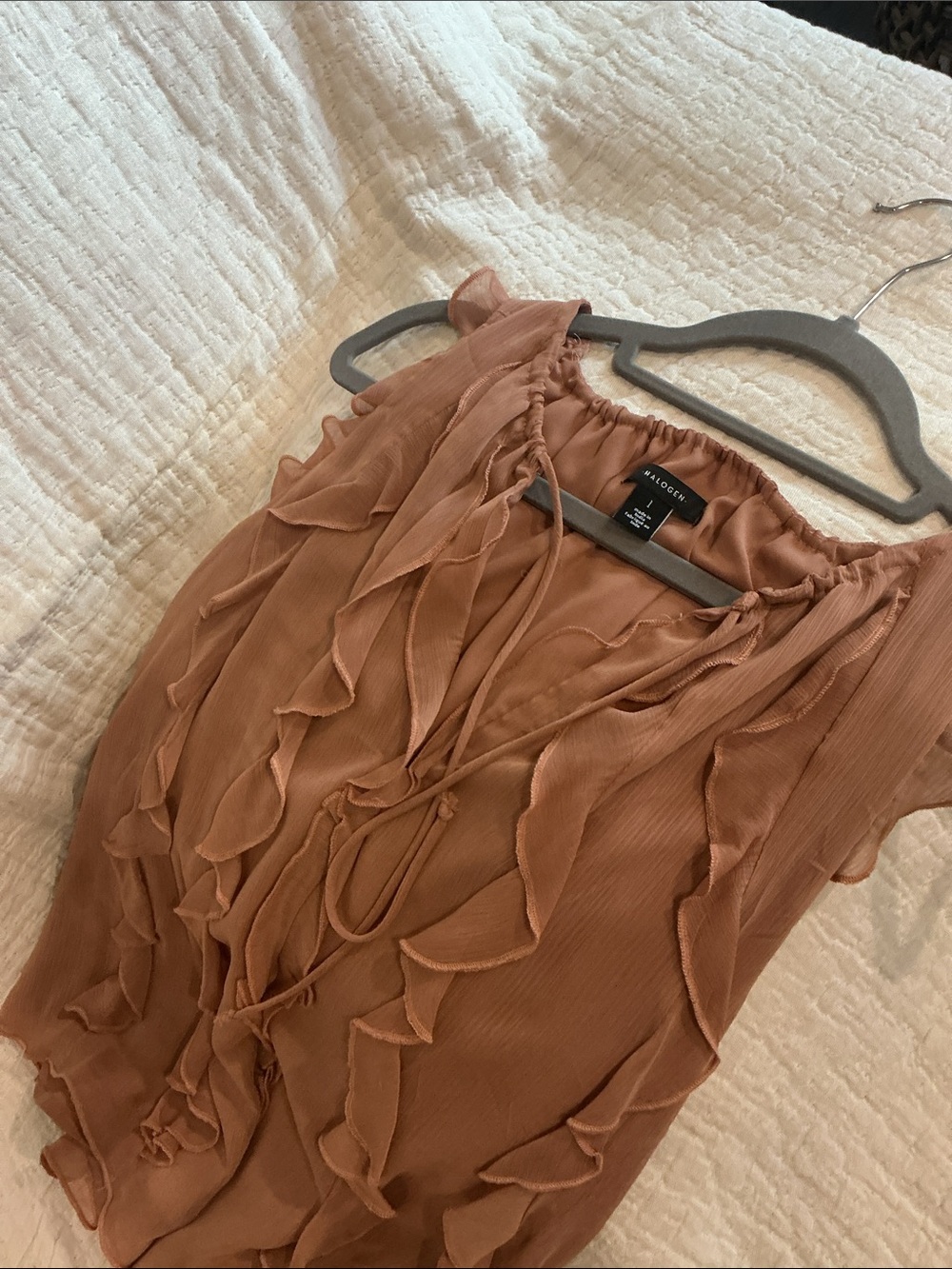 Sleeveless Ruffle Blouse - Picture 2 of 3